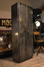 meuble industriel ancien